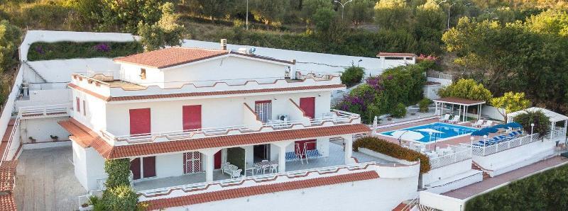 Villa Milena Apartments & Rooms Agropoli Ngoại thất bức ảnh